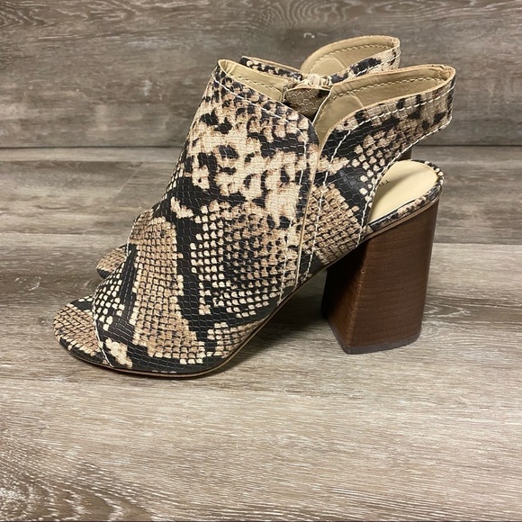 Treasure & Bond | Hayley Snakeskin Block Heel Sandals Size 9M - Picture 4 of 10